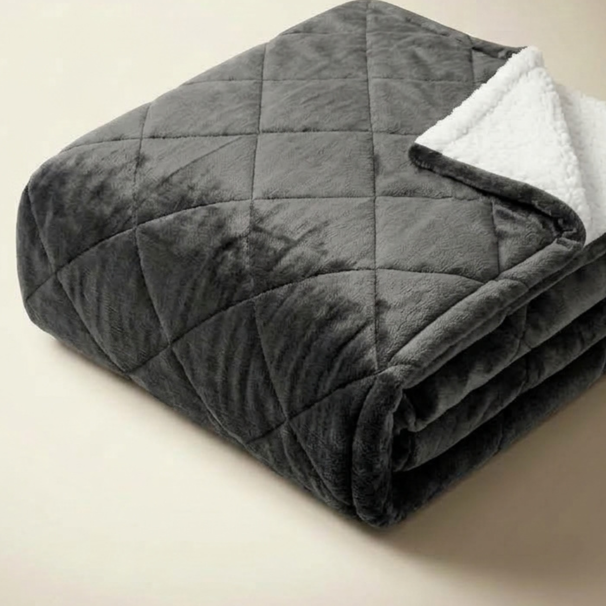 Couverture lestée polaire LESTAE grise, détail flanelle et sherpa
