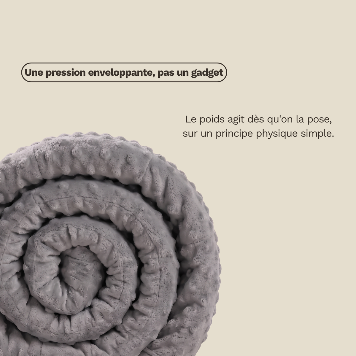 Couverture lestée enfant LESTAE enroulée, face peluche et face coton